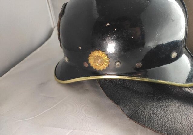 Oude brandweerhelm Oude brandweerhelm