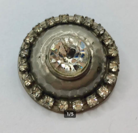Vintage broche van Tin met Swarovski stenen vintage broche