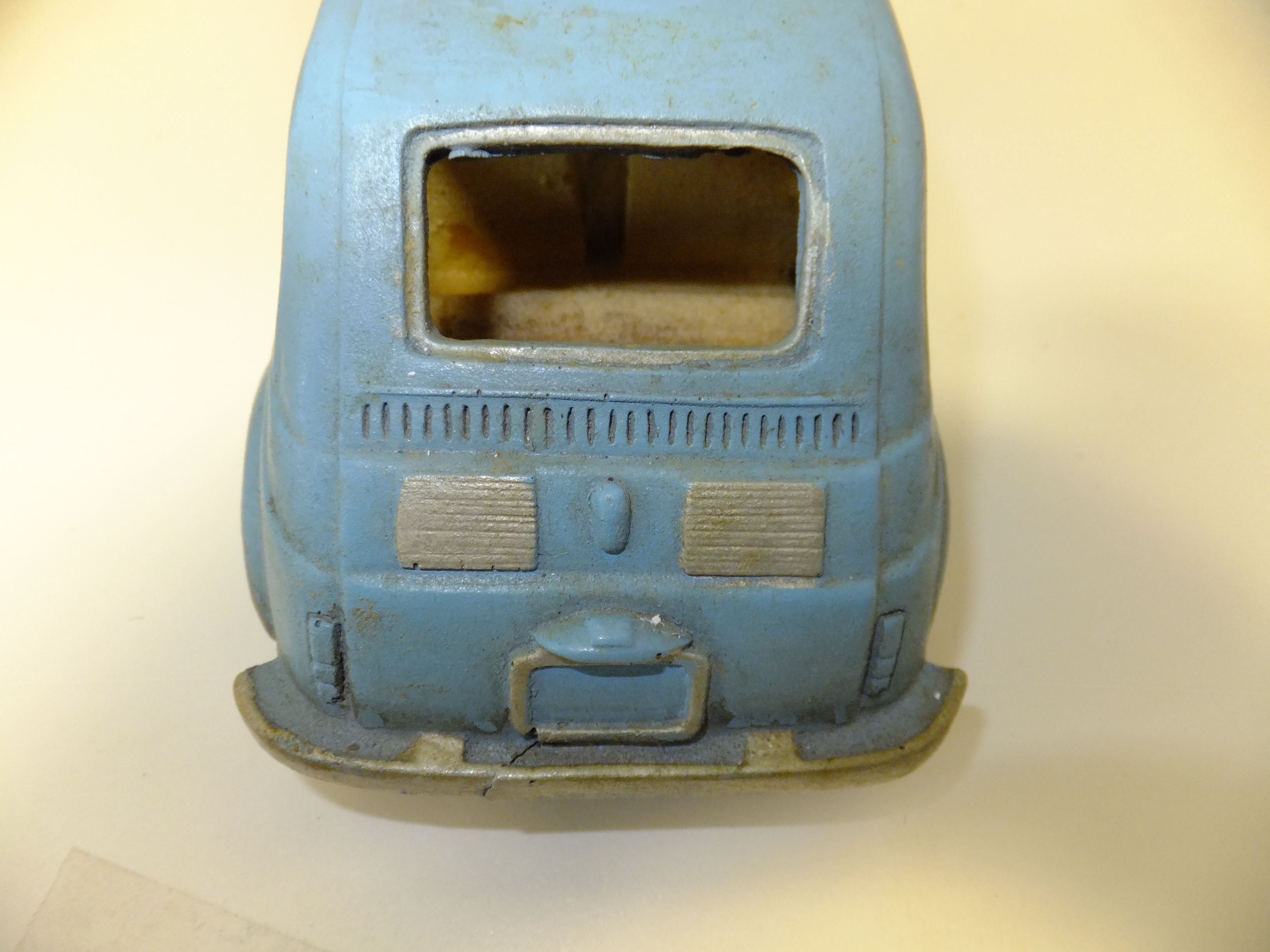 Schaalmodel Fiat 500 – blauwe kleur – nette staat – compleet interieur