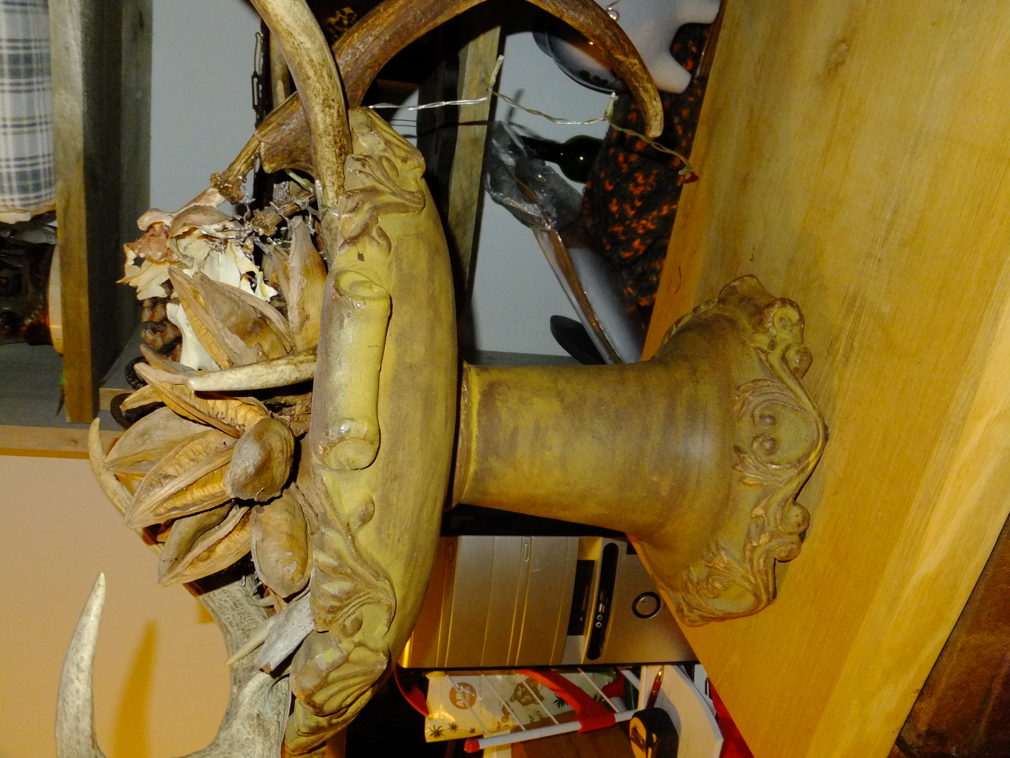 Grote schaal met decoratie