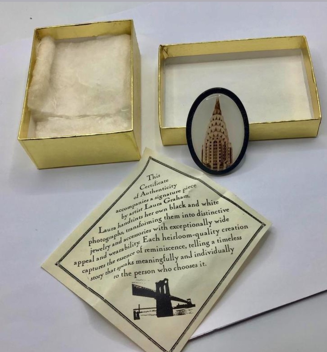 Vintage Design broche Chrysler Building artiest Laura Graham Vintage Design broche Chrysler Building artiest Laura Graham