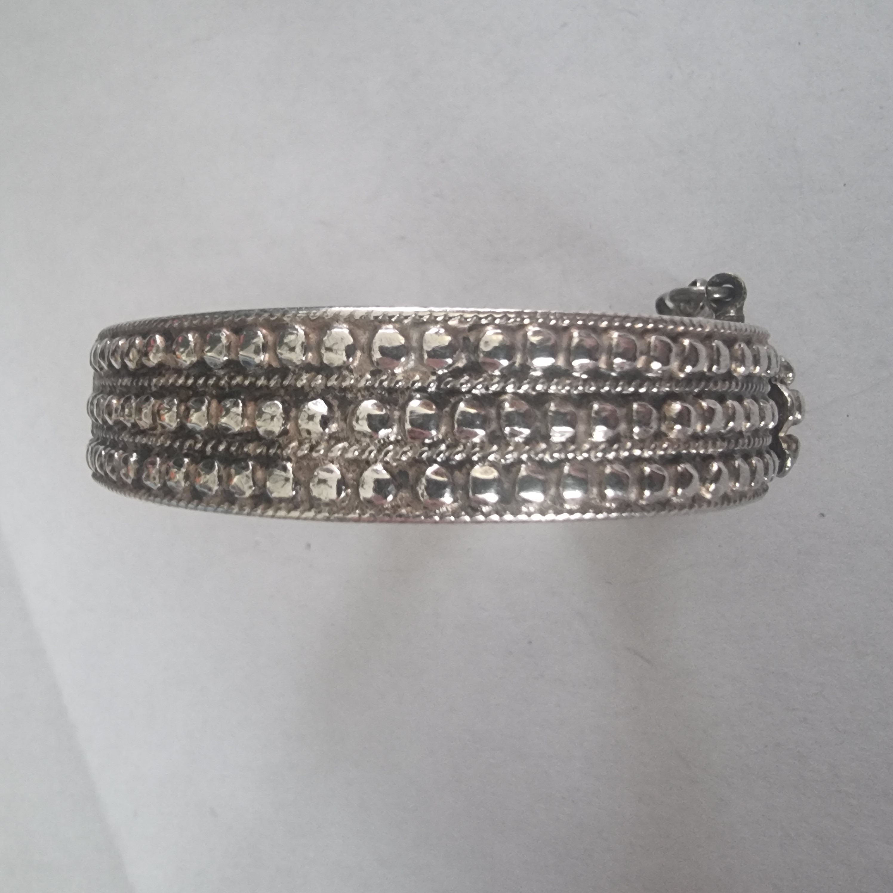 Vintage Berber Marokko armband echt zilver rijk bewerkt