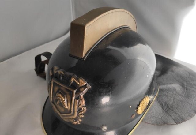 Oude brandweerhelm Oude brandweerhelm