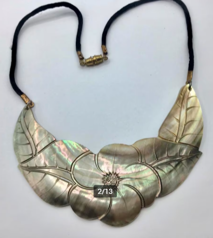Vintage ketting parelmoer bloem groot stuk parelmoer mooi Vintage ketting parelmoer bloem groot stuk parelmoer mooi