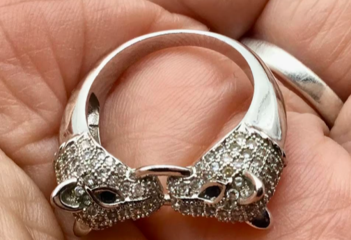 Vintage ring Panter koppen ring panter Swarovski stenen Vintage ring Panter koppen ring panter Swarovski stenen
