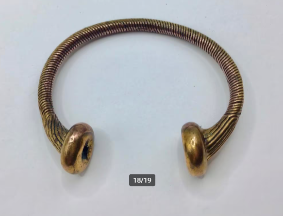 Vintage armband Keltisch Gallisch brons goud schat van Tayac