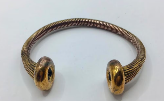 Vintage armband Keltisch Gallisch brons goud schat van Tayac