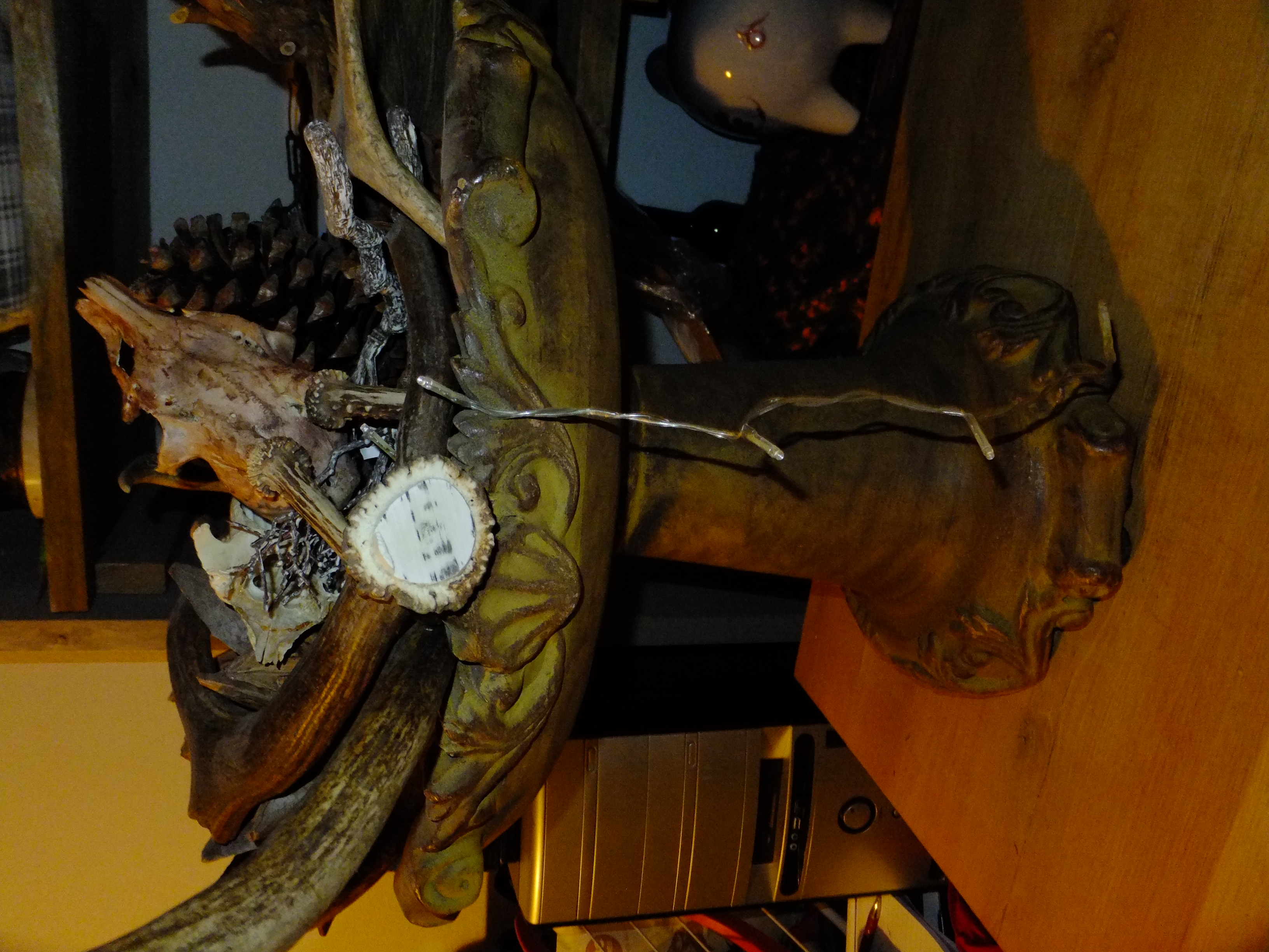 Grote schaal met decoratie