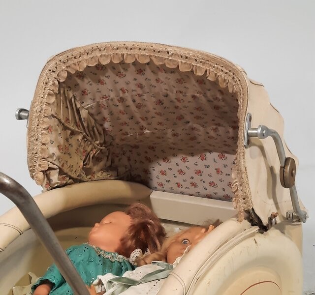 Kinderwagen met 2 poppen Faxonia Kinderwagen met 2 poppen Faxonia