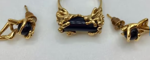 Design ring en oorbellen van Charles Jourda,  goud verguld Onyx.