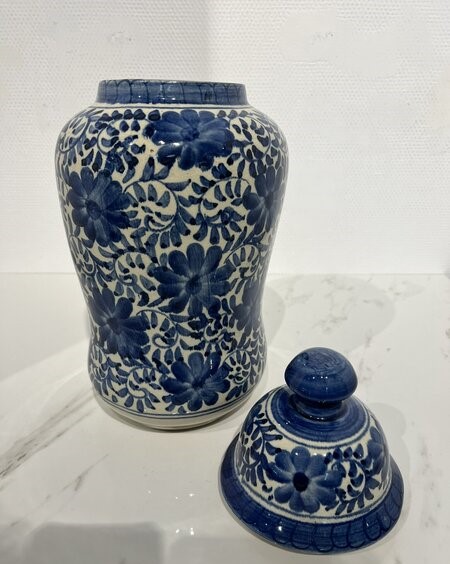 Vaas met deksel, Delfts, blauw/ wit