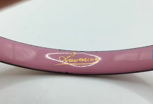 Vintage armband emaille Laureana gemerkt 2 stuks roze zwart 