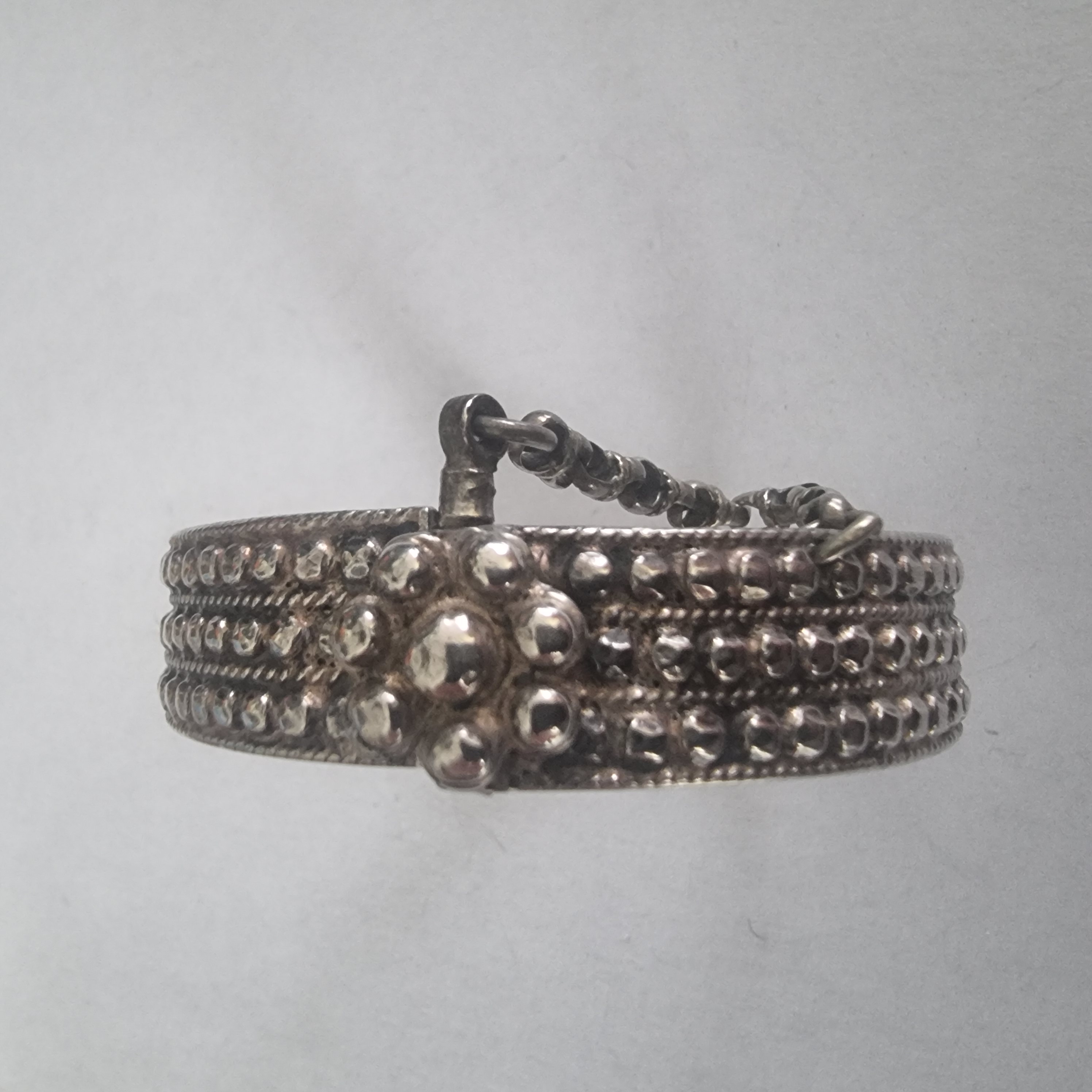 Vintage Berber Marokko armband echt zilver rijk bewerkt