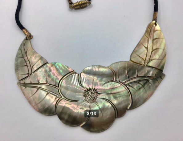 Vintage ketting parelmoer bloem groot stuk parelmoer mooi Vintage ketting parelmoer bloem groot stuk parelmoer mooi