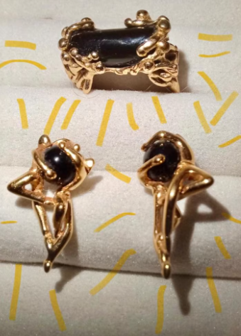 Design ring en oorbellen van Charles Jourda,  goud verguld Onyx.