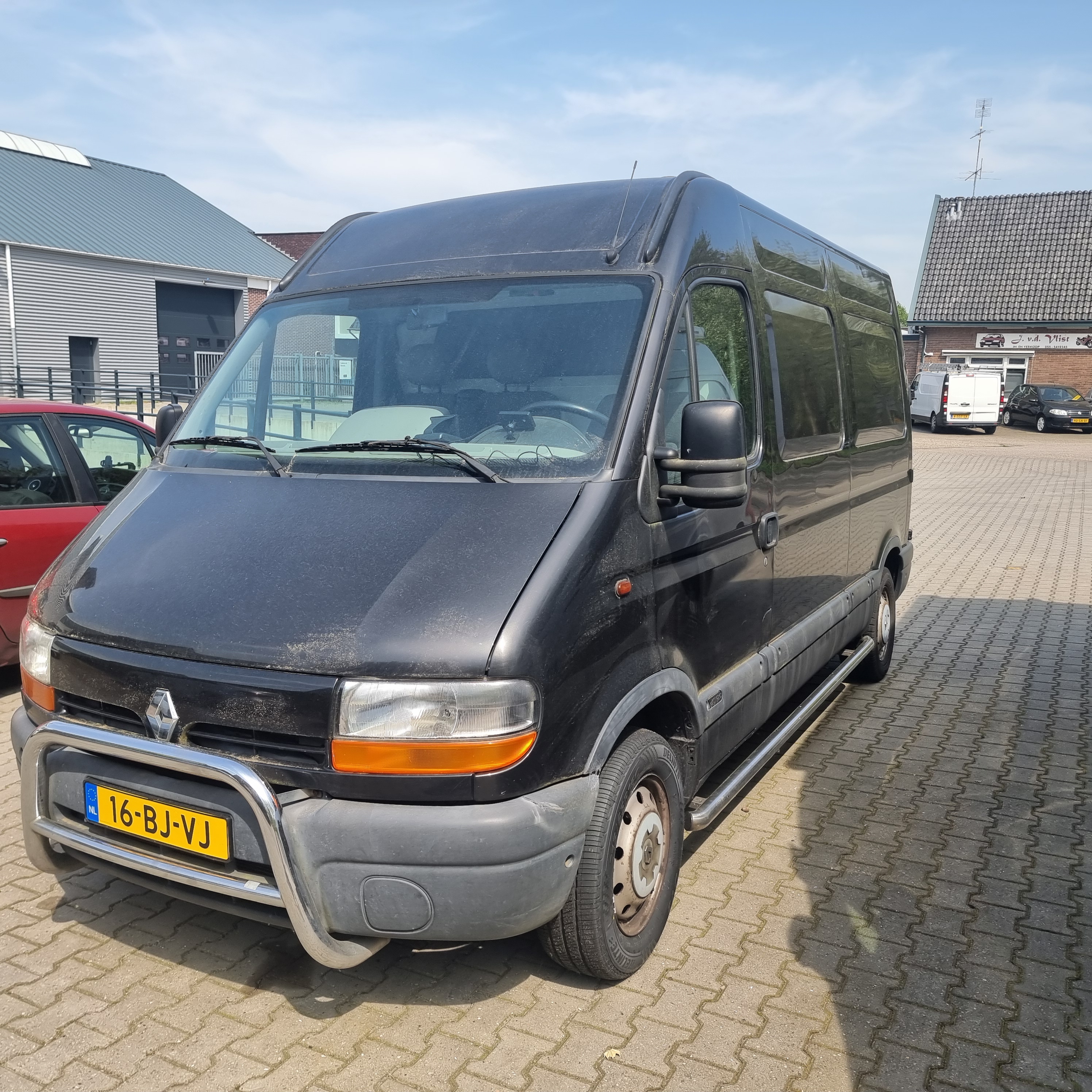 In opdracht van de WSNP bewindvoerder veilen wij een Renault Master In opdracht van de WSNP bewindvoerder veilen wij een Renault Master
