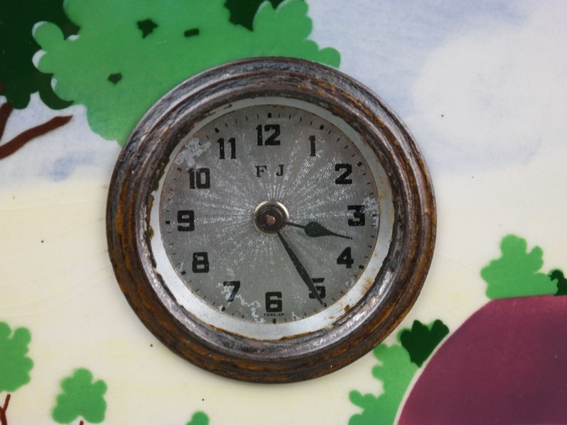 Porseleinen klokkenstel