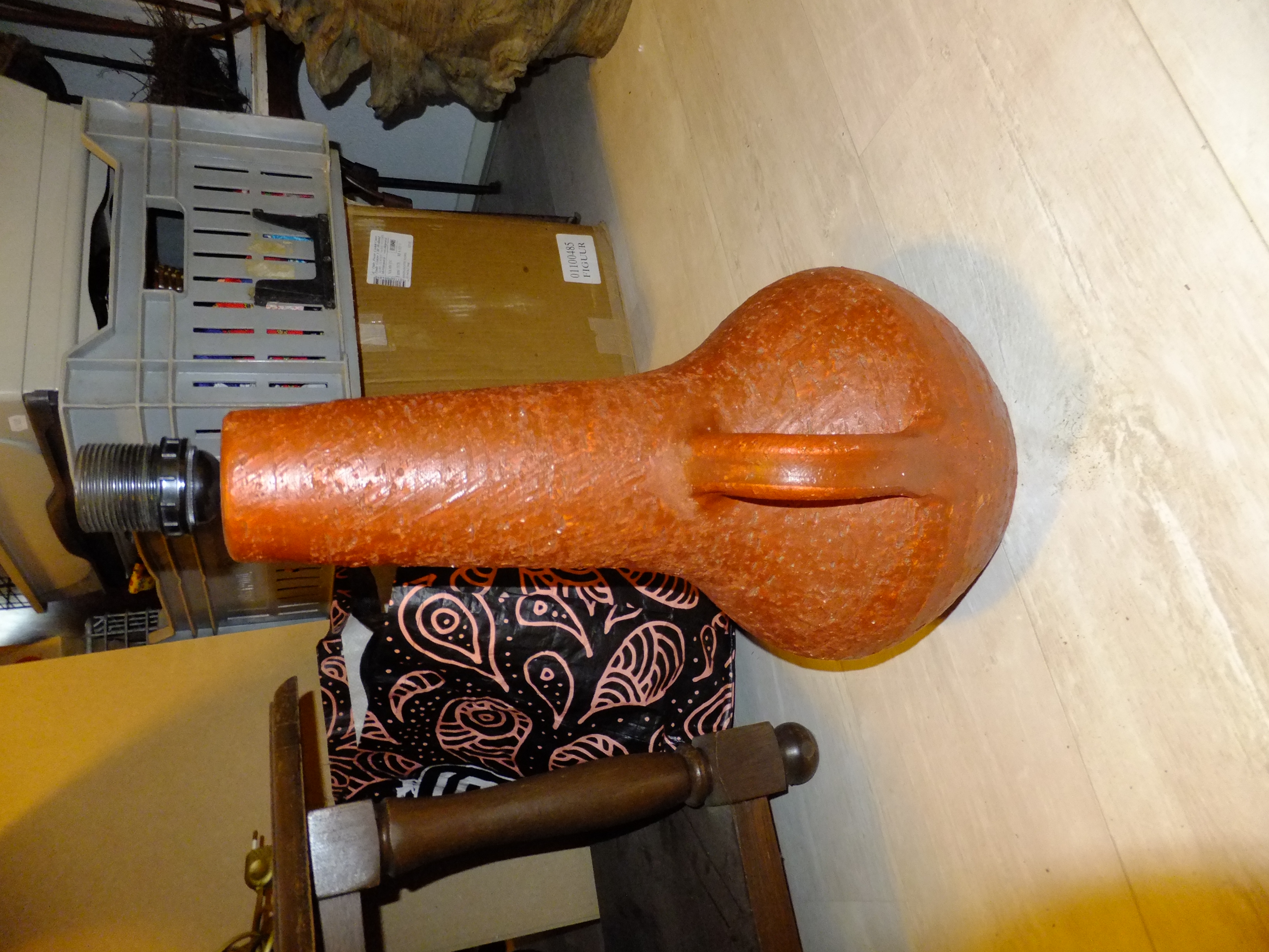 Vintage lampenvoer zonder kap.