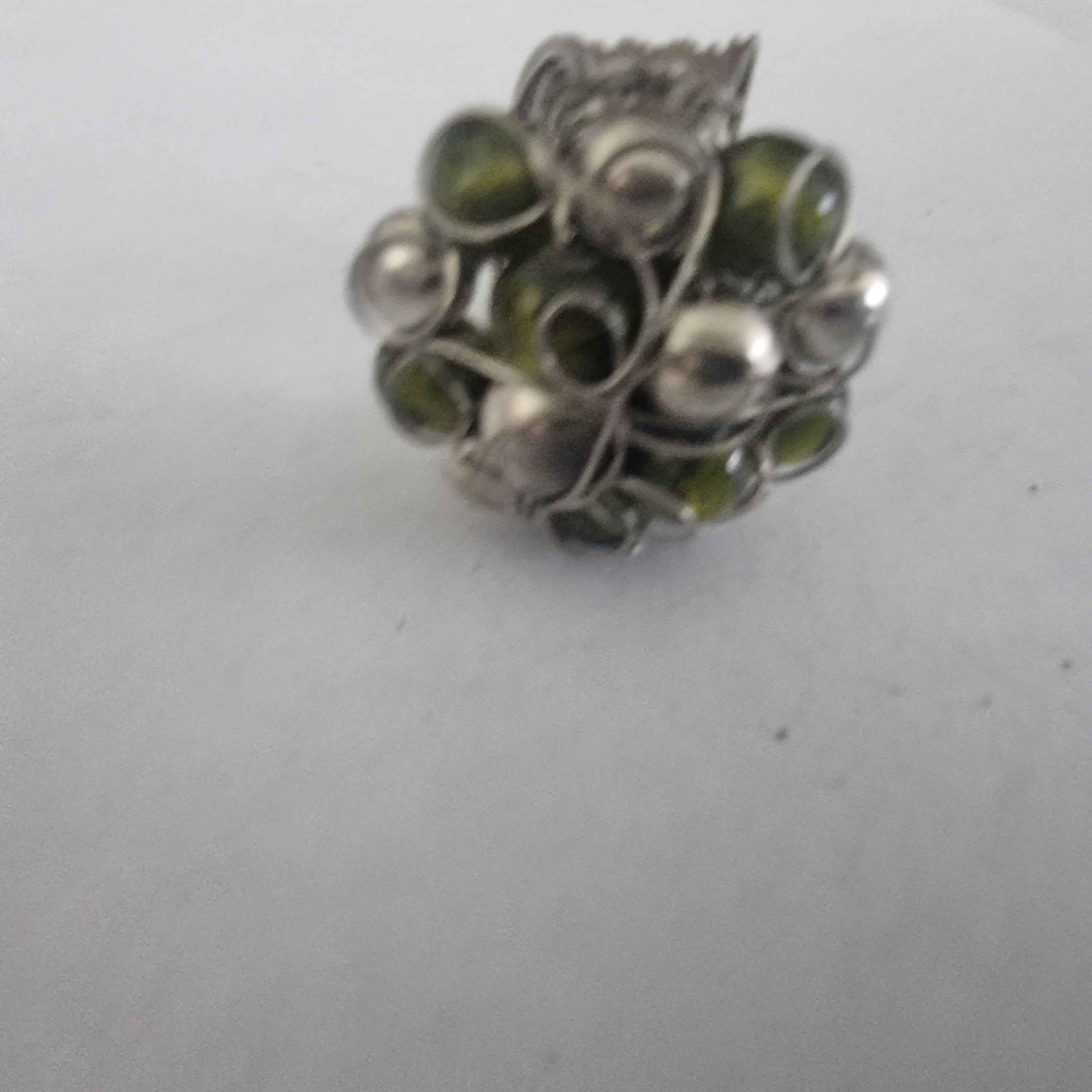 Vintage ring groen glas etnisch zilver handgemaakt.
