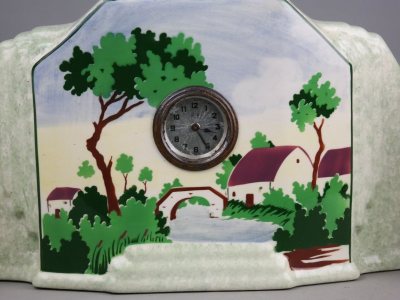 Porseleinen klokkenstel