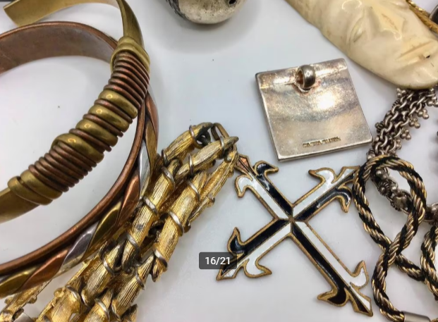 Vintage sieraden groot lot oude sieraden Vintage sieraden groot lot oude sieraden