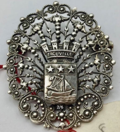 Vintage broche wapen van Trouville Normandië Frankrijk