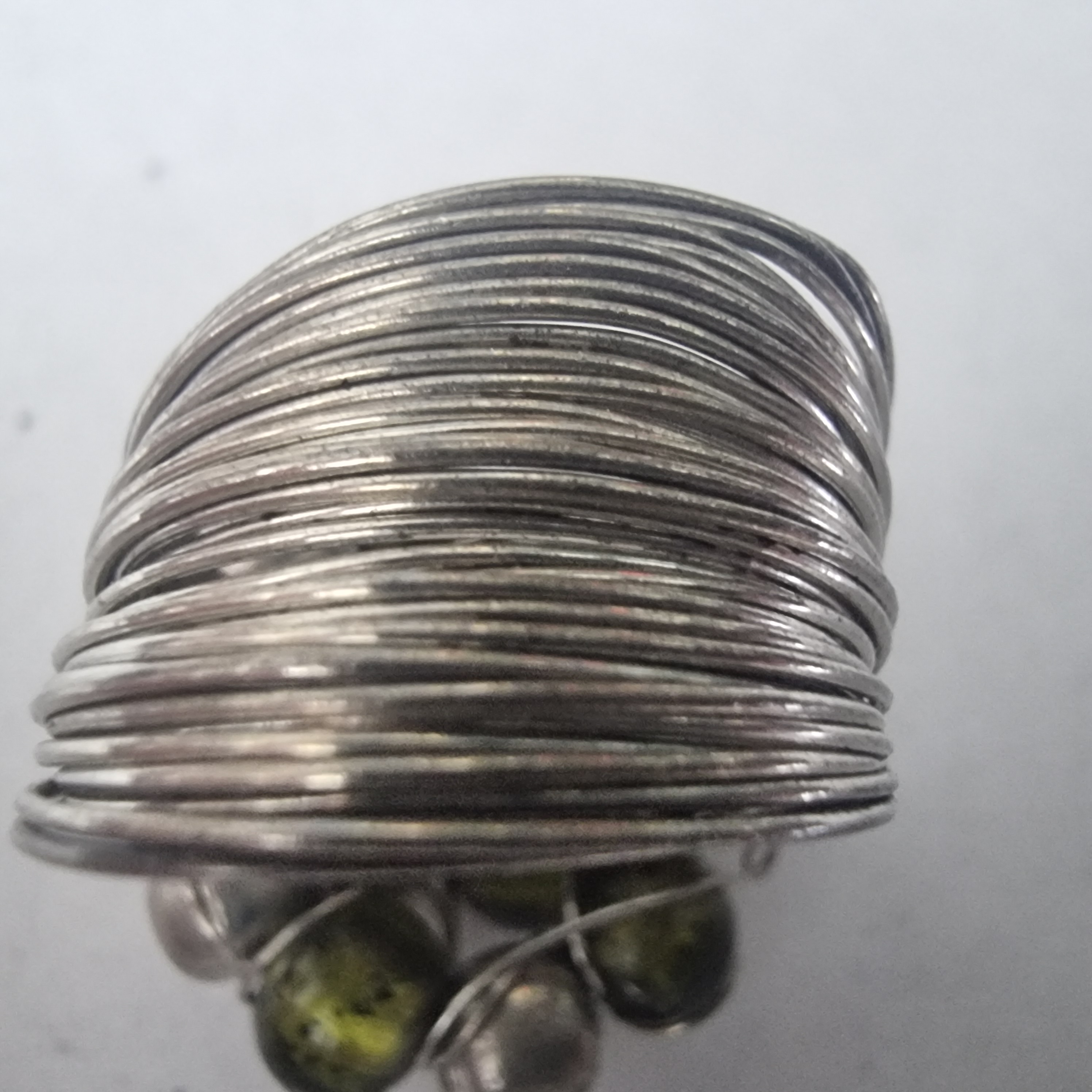 Vintage ring groen glas etnisch zilver handgemaakt.