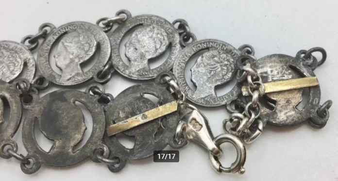 Armband van Wilhelmina dubbeltjes Armband van Wilhelmina dubbeltjes