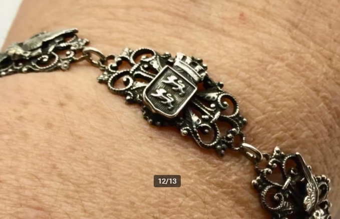 Vintage armband Normandië Frankrijk wapen schip zilver Vintage armband Normandië Frankrijk wapen schip zilver
