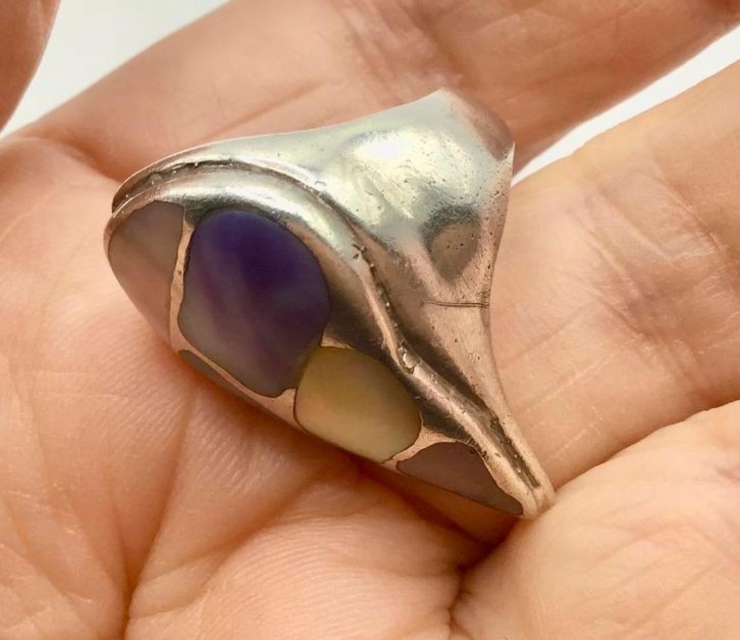 Grote druppelvormige damesring