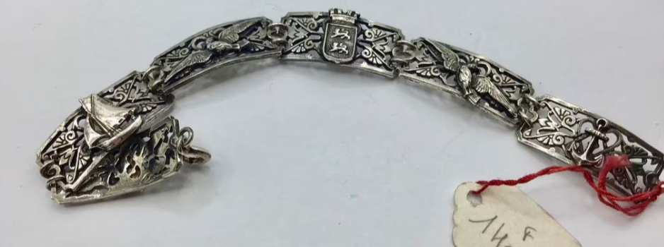 Vintage armband Normandië Frankrijk wapen schip zilver Vintage armband Normandië Frankrijk wapen schip zilver
