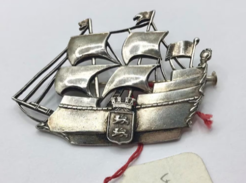 Vintage broche zeilschip zilver schip Normandië Frankrijk