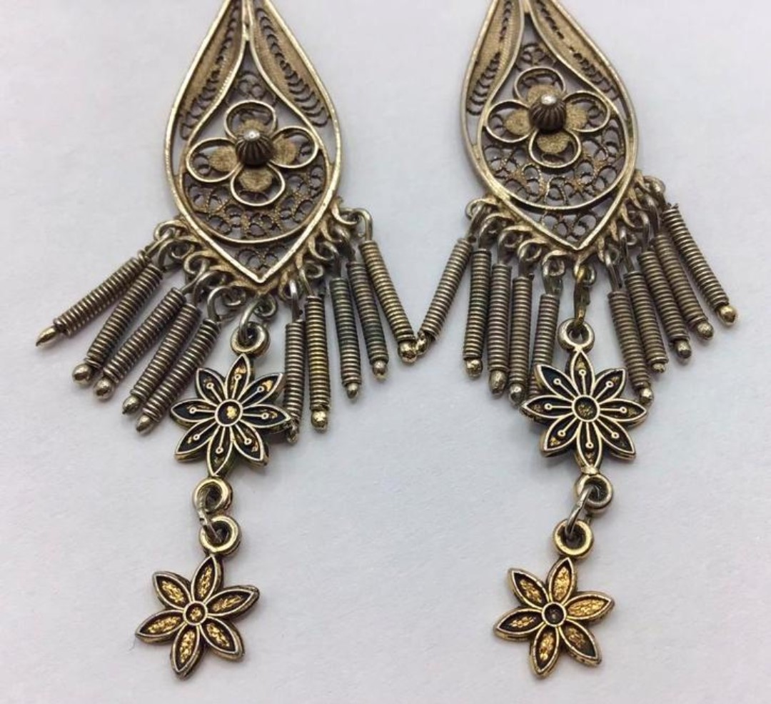 Vintage oorbellen filigrein zilver goud verguld filigraan Vintage oorbellen filigrein zilver goud verguld filigraan