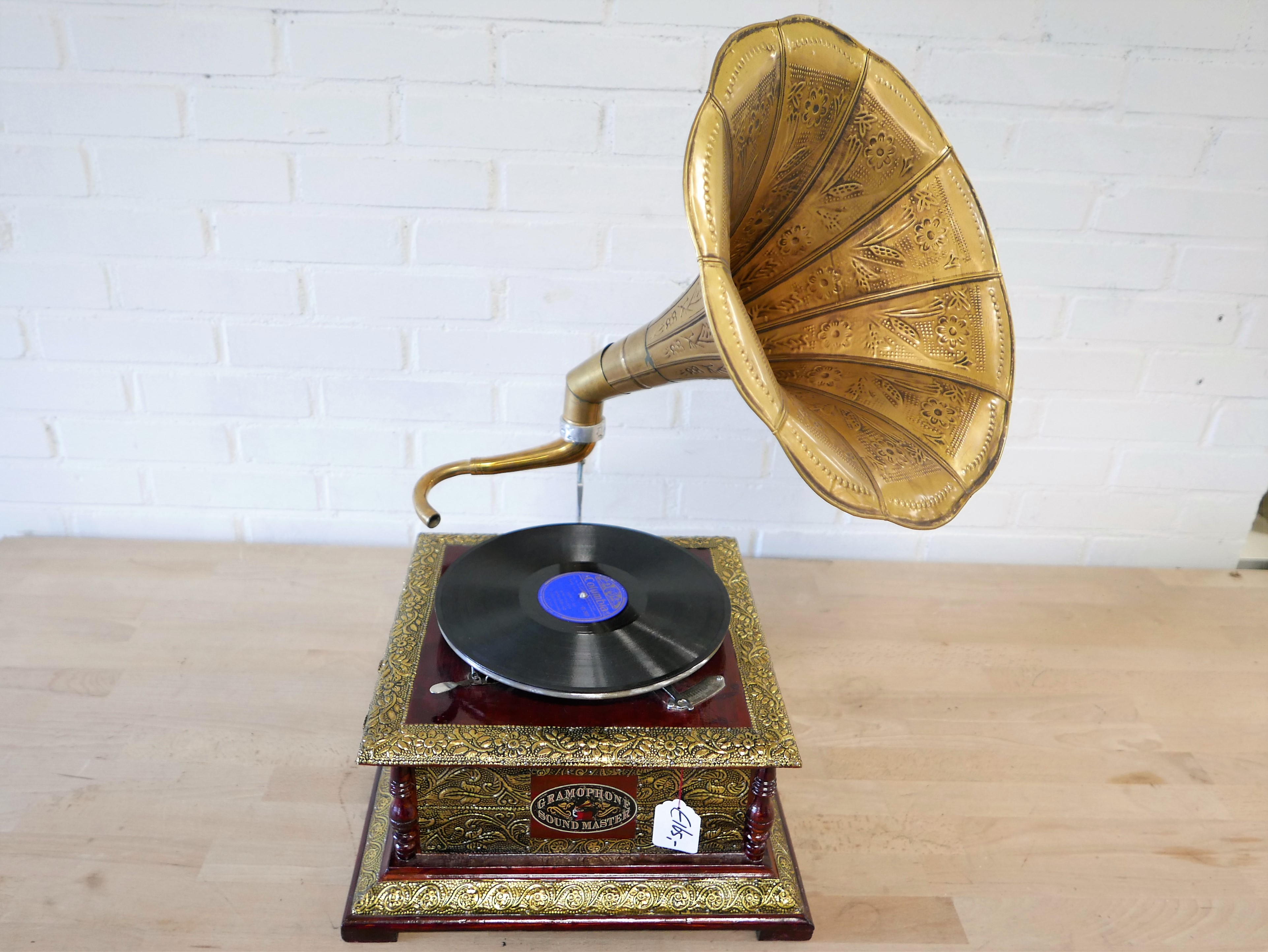 Vintage gramophone ter decoratie