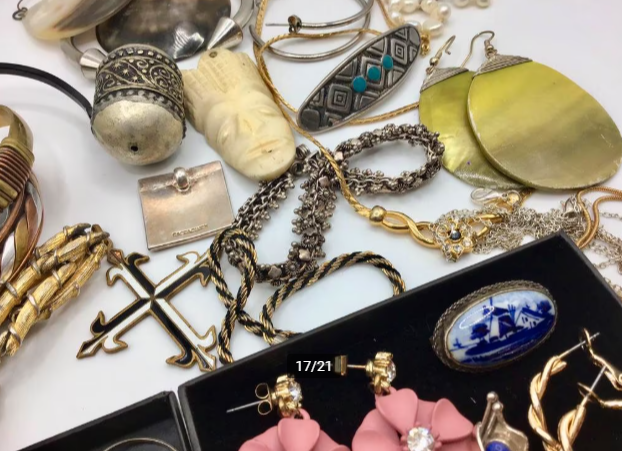 Vintage sieraden groot lot oude sieraden Vintage sieraden groot lot oude sieraden