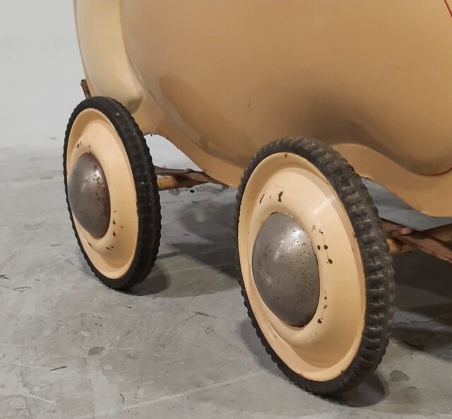 Kinderwagen met 2 poppen Faxonia Kinderwagen met 2 poppen Faxonia