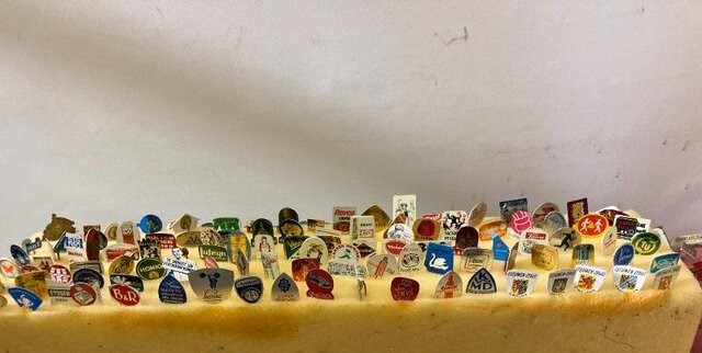 Verzameling speldjes