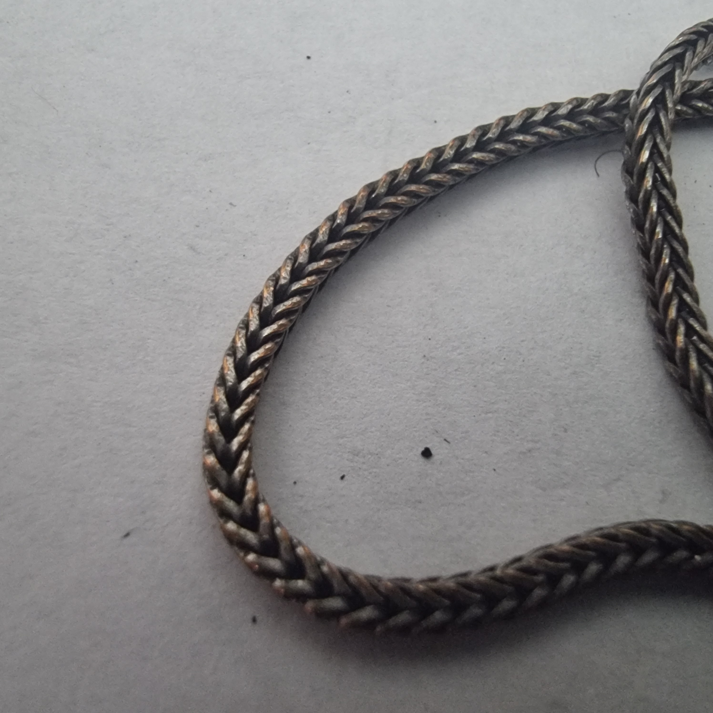 Vintage Modernist ketting gemerkt DLH Frankrijk pijl hanger