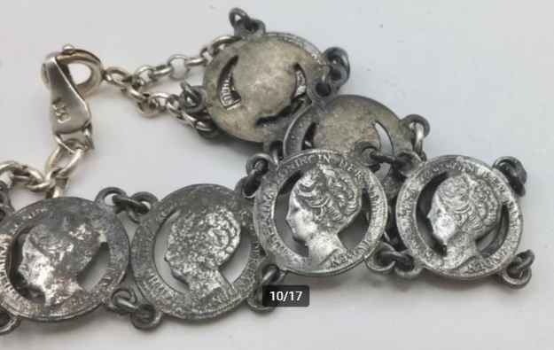 Armband van Wilhelmina dubbeltjes Armband van Wilhelmina dubbeltjes