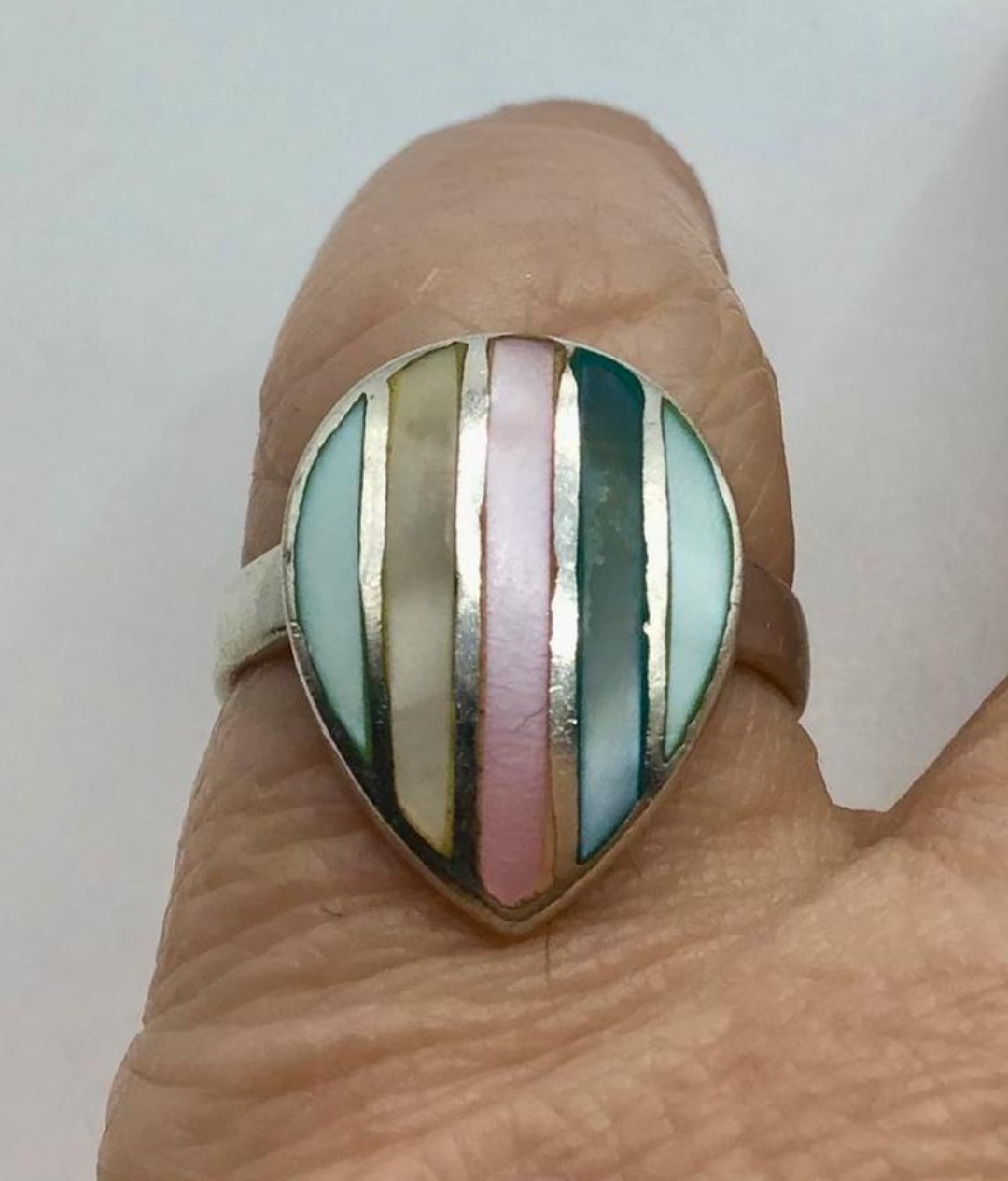 Druppel vormige damesring