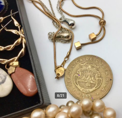 Vintage sieraden groot lot oude sieraden Vintage sieraden groot lot oude sieraden