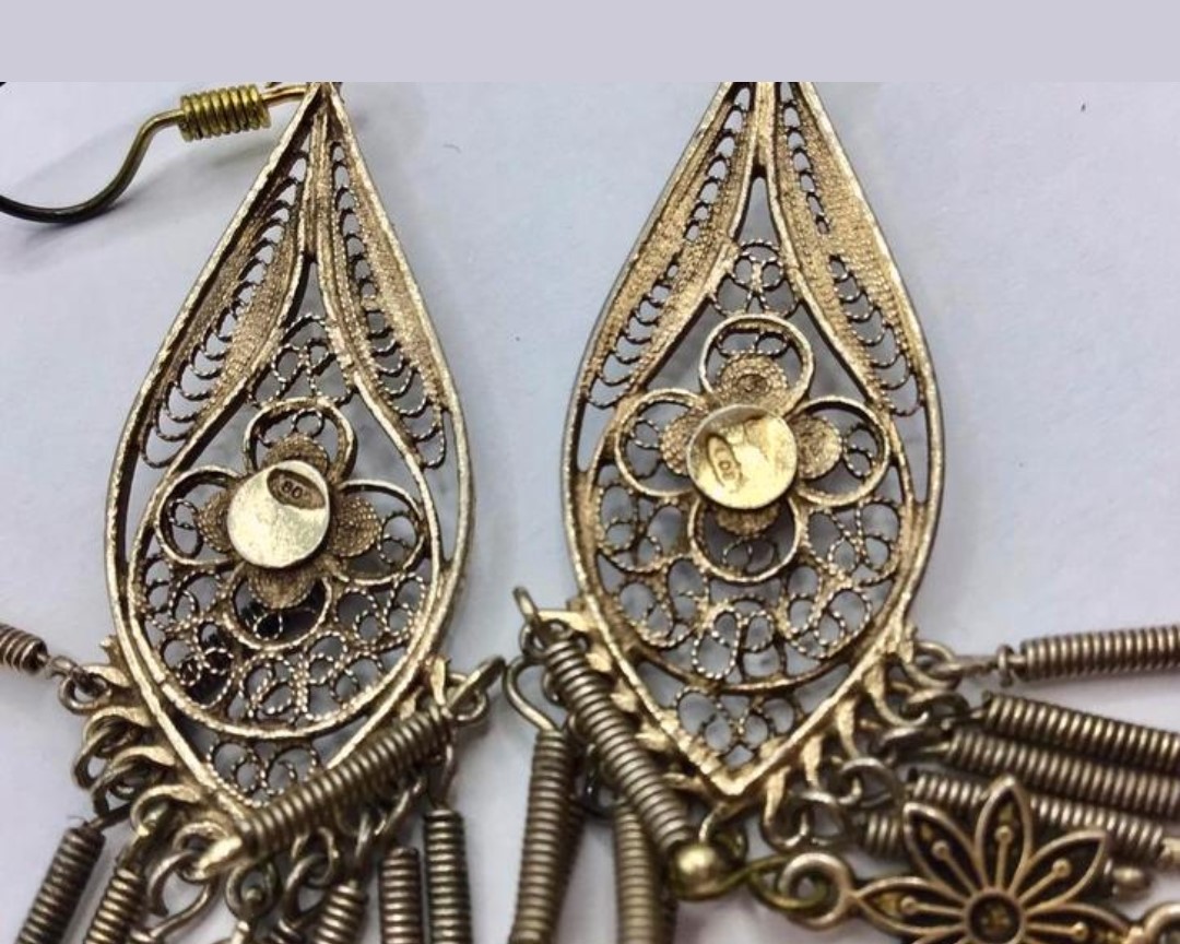 Vintage oorbellen filigrein zilver goud verguld filigraan Vintage oorbellen filigrein zilver goud verguld filigraan