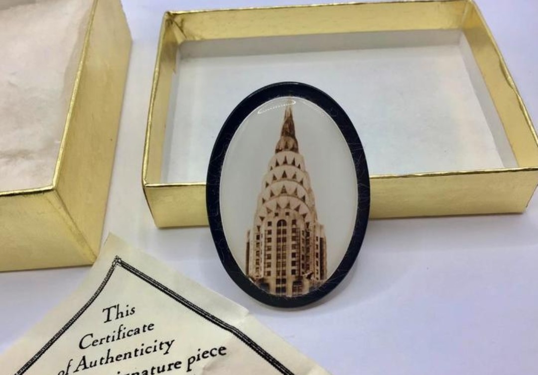 Vintage Design broche Chrysler Building artiest Laura Graham
