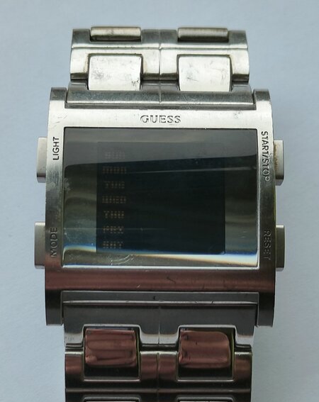 Vintage herenhorloge van het merk Guess