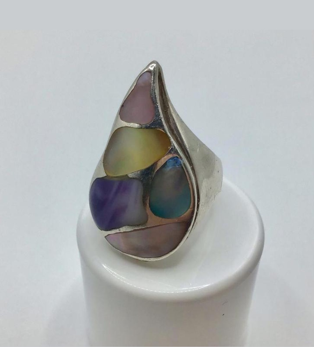 Grote druppelvormige damesring