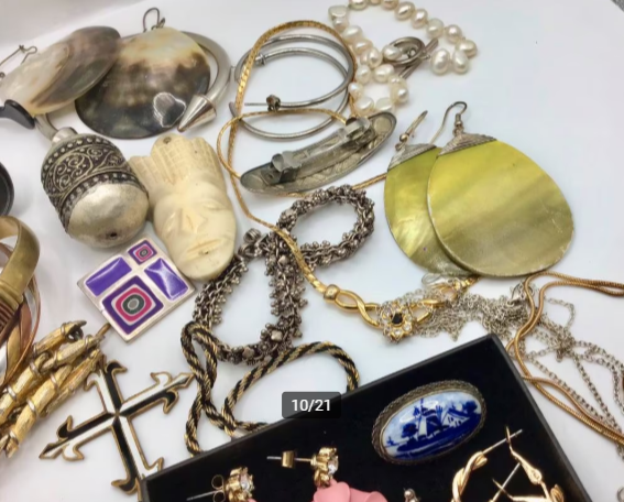 Vintage sieraden groot lot oude sieraden Vintage sieraden groot lot oude sieraden