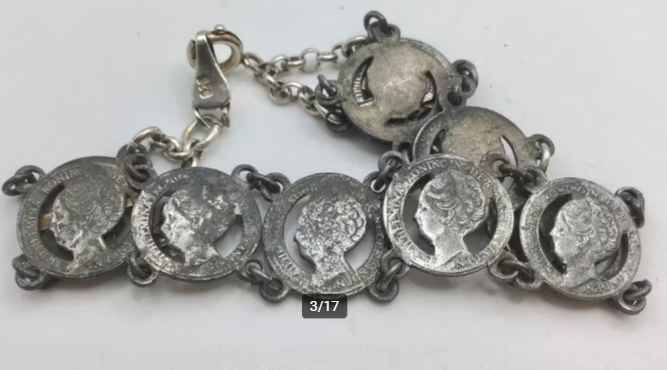 Armband van Wilhelmina dubbeltjes Armband van Wilhelmina dubbeltjes