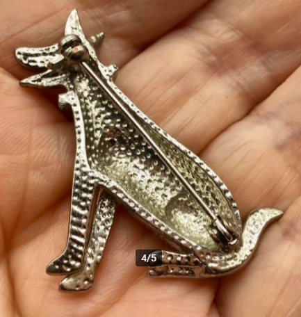 Vintage broche hond met Swarovski stenen mooie broche