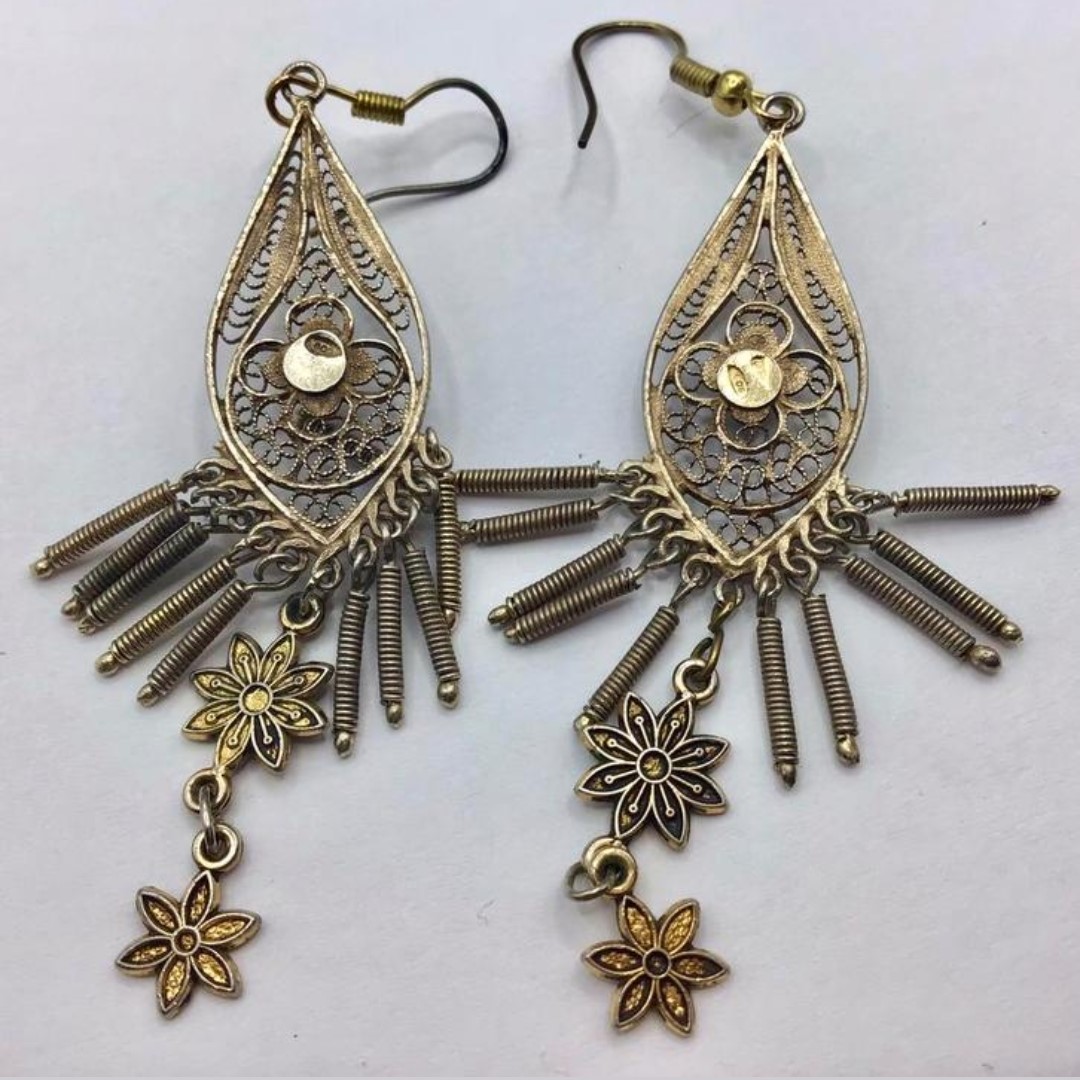Vintage oorbellen filigrein zilver goud verguld filigraan Vintage oorbellen filigrein zilver goud verguld filigraan