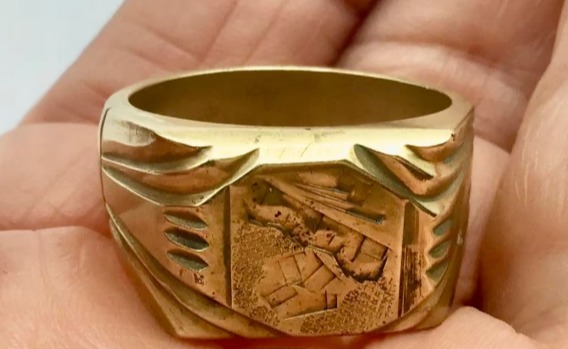 Vintage zegelring heren goud. Vintage zegelring heren goud.